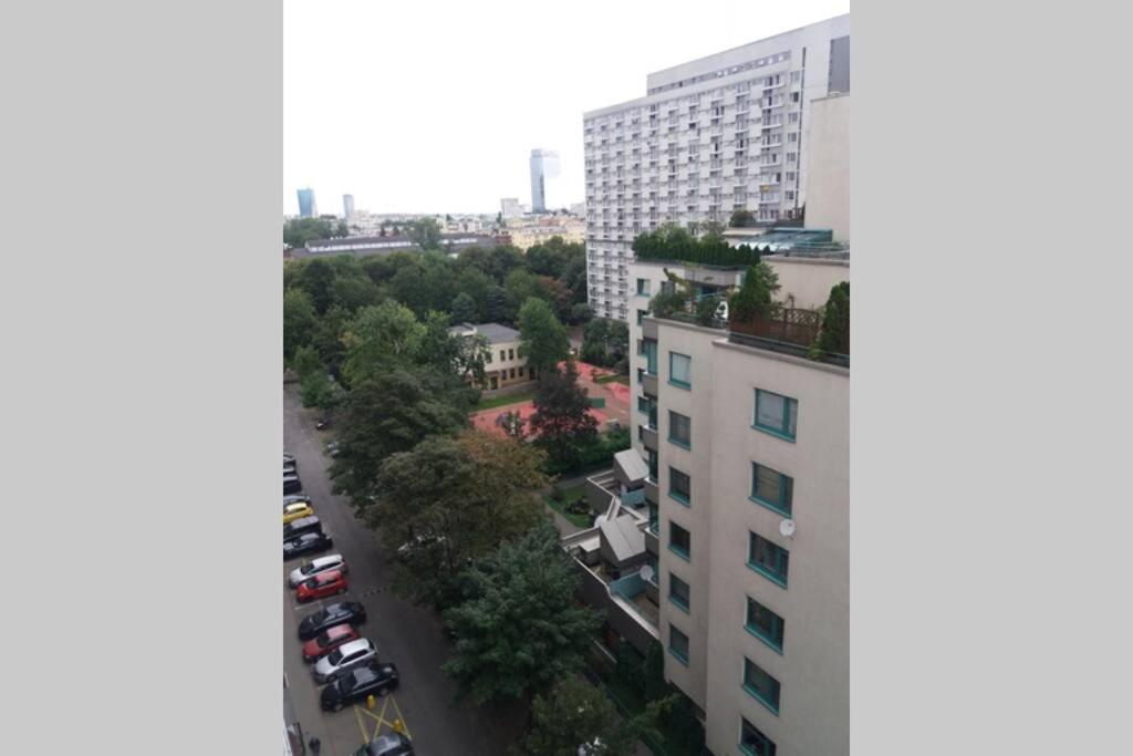 W Samym Centrum Na Grzybowskiej Varsó Kültér fotó