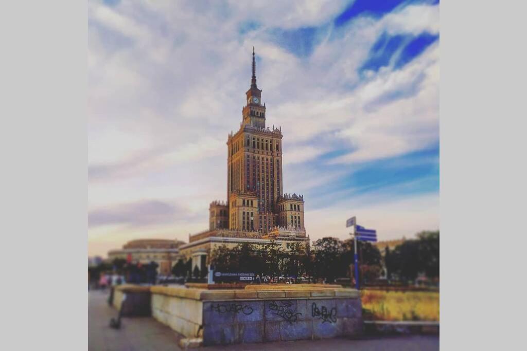W Samym Centrum Na Grzybowskiej Varsó Kültér fotó
